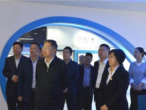 省总工会马永青副主席一行来w66利来集团调研职工文化及阵地建设事情