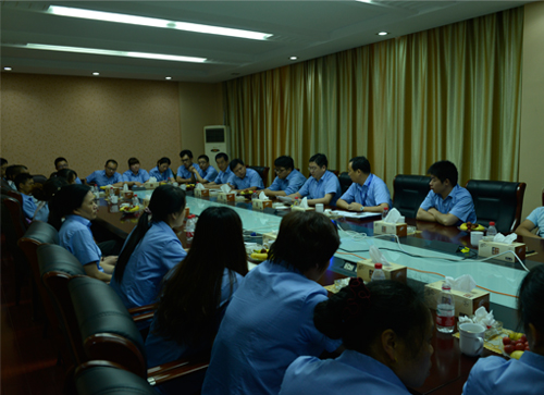 w66利来母线召开一线员工代表座谈会-栏目内容详细页-公司新闻