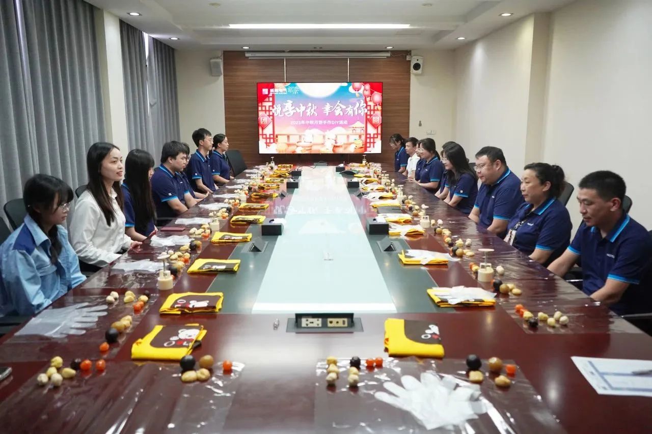 月圆中秋 情暖w66利来|w66利来电气开展外地职工关爱活动-栏目内容详细页-公司新闻